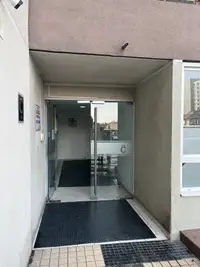 Departamento De 46 M² En Torre De 12 Pisos Con Cocina Americana, Terraza Y Acceso A Piscina, Quincho — miniatura 3