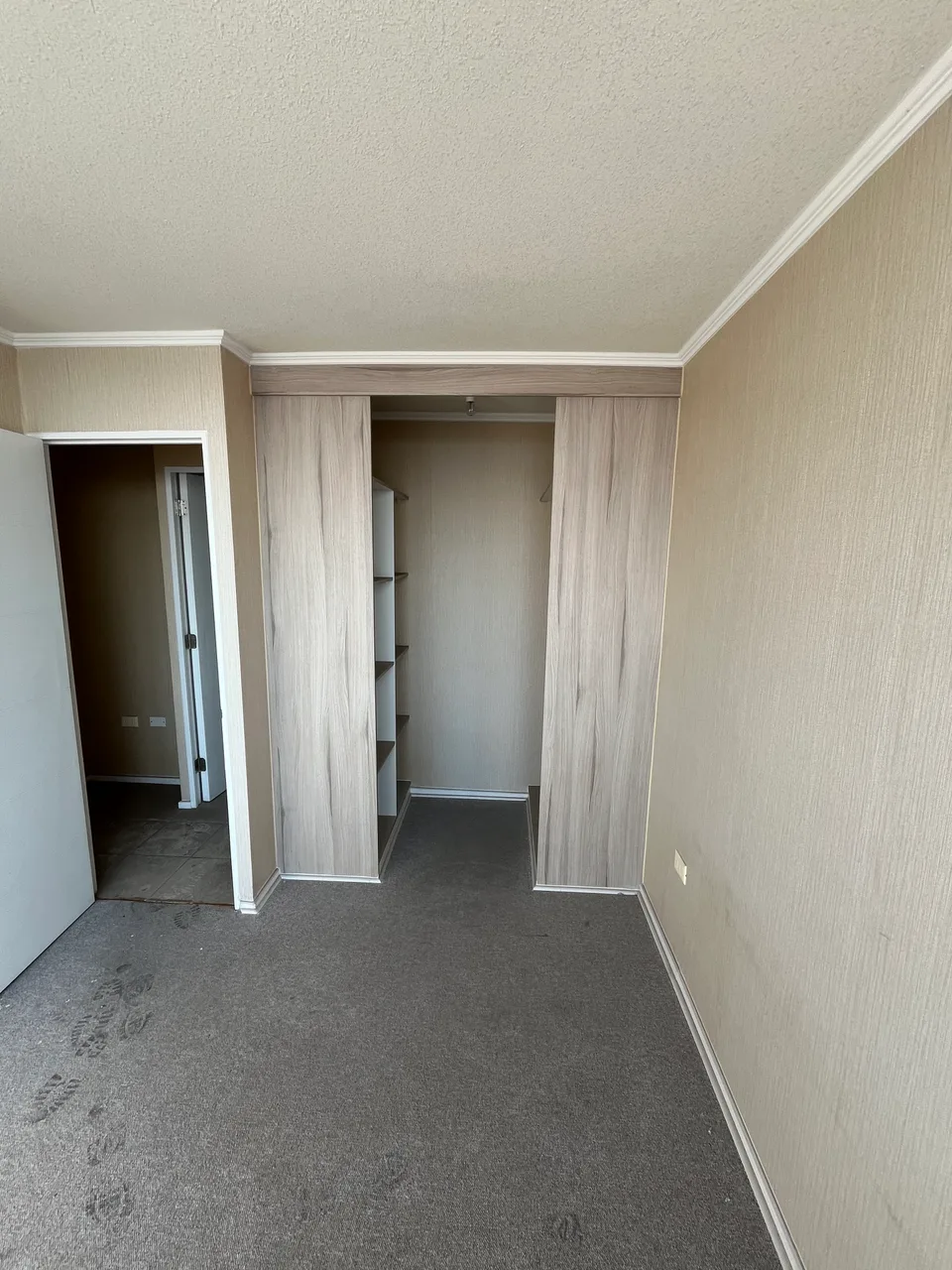 Departamento De 46 M² En Torre De 12 Pisos Con Cocina Americana, Terraza Y Acceso A Piscina, Quincho — foto 13